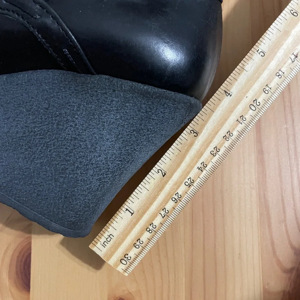 Pierluigi Fantoni‎ Womens Black Leather Slip-On Wedge Pump Heels Size 38